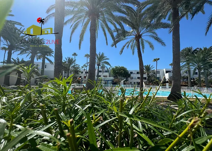 Urban アパート コラレホ